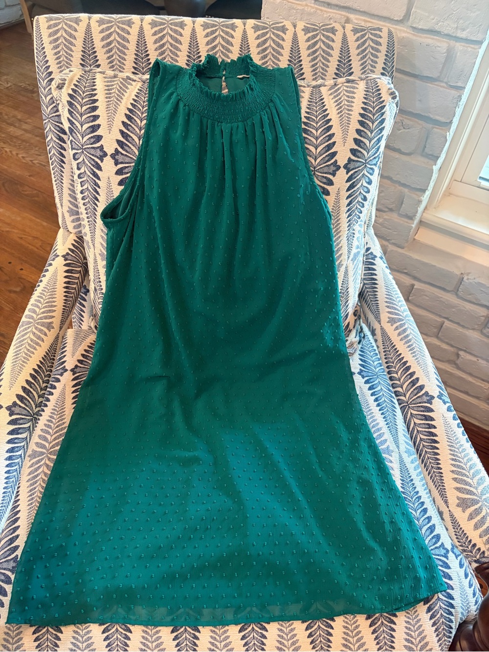 Meadow Rue Sz Medium Sleeveless Emerald Green Swiss Dot Mock Neck Sleeveless